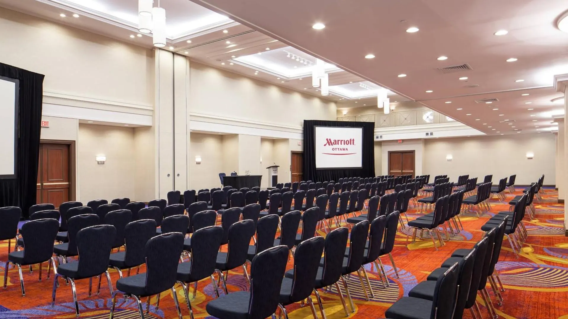 Ottawa Marriott Hotel 4*,  Canada